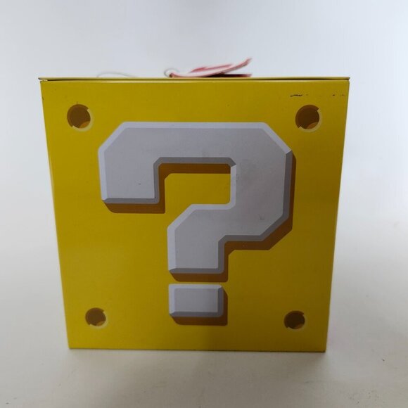 2017 SUPER MARIO QUESTION BLOCK Money Box BNWT NINTENDO - Picture 6 of 8